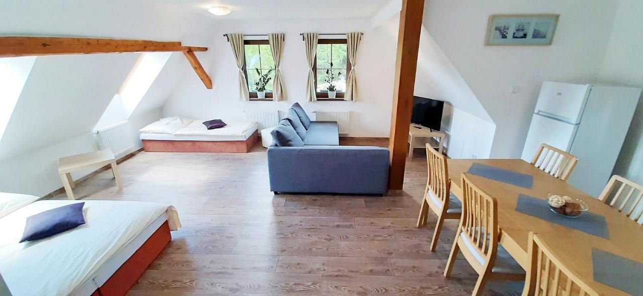 Penzion Studanka, Klíny Exteriör bild