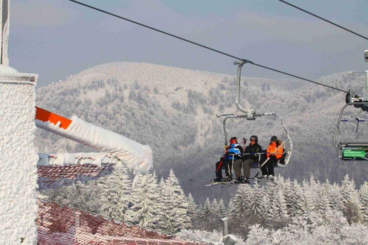 Penzion Studanka, Klíny Exteriör bild
