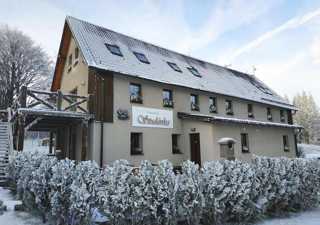 Penzion Studanka, Klíny Exteriör bild